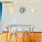 Апартаменти Baixa 208 Apartment-chiado *