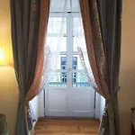 Baixa 208 Apartment-chiado Апартаменти *